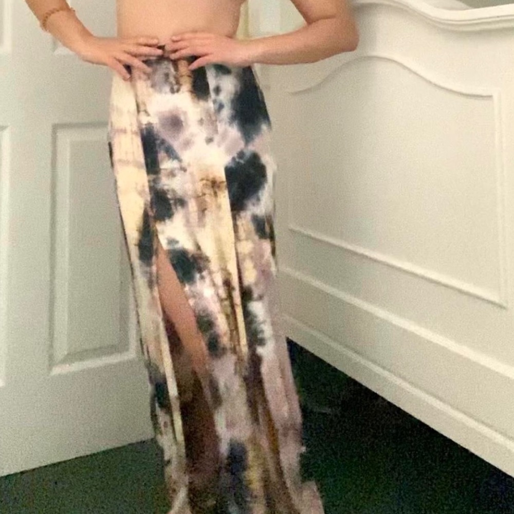 TIE DYE DOUBLE-SLIT MAXI SKIRT / MIDI DRESS